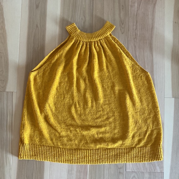 Marigold halter style tank - Picture 2 of 3